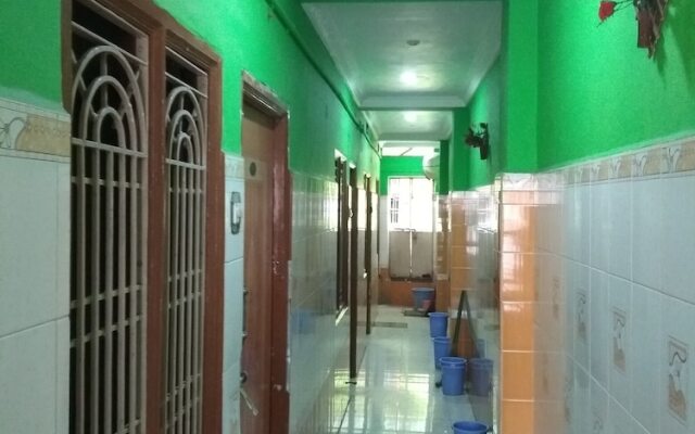 Iroomz Sai Relax Resiodency