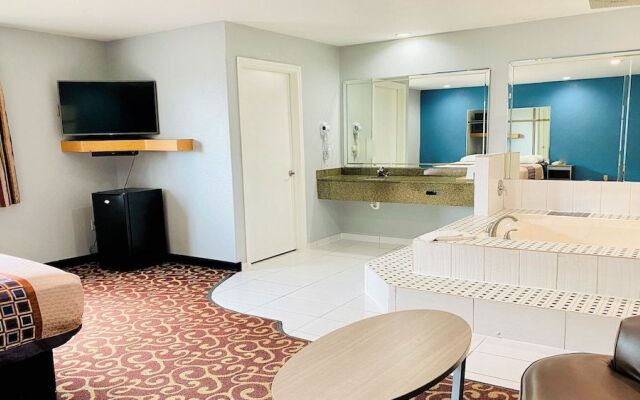 Home Place Inn & Suites