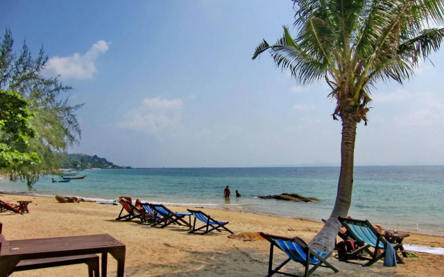 Thaniza Beachfront Resort