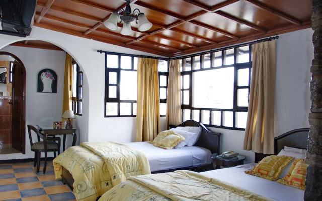 Hotel Fuente de Piedra I