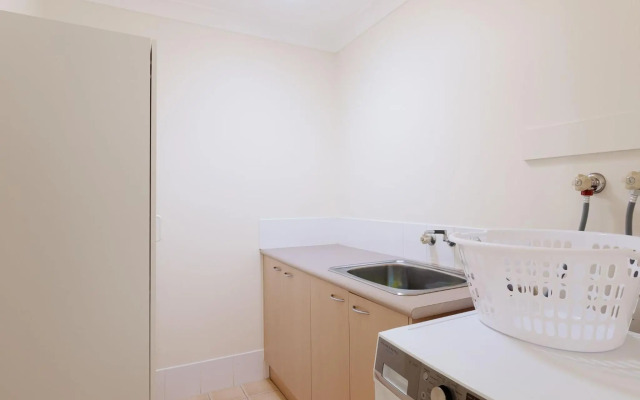 Clancys 149 Spinnaker Way