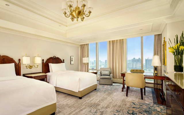 The Ritz-Carlton, Guangzhou - Image 6