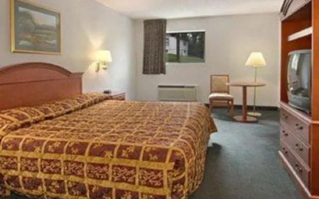 Rodeway Inn Caseyville