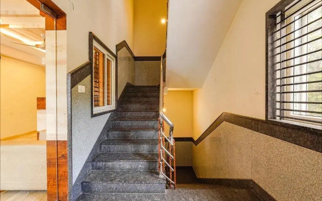 FabHotel Shakthi Suites