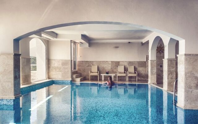 Hotel Romanov