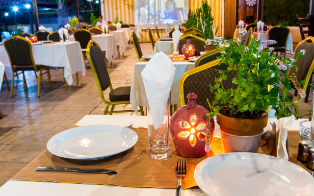 Fitos Inn Guest House