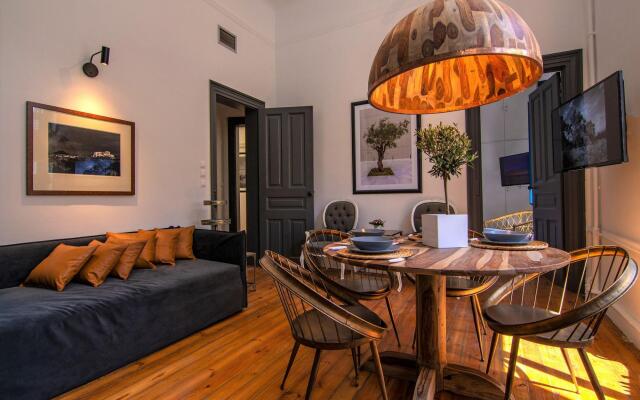 Art Pantheon Apartment (Two-Bedrooms)