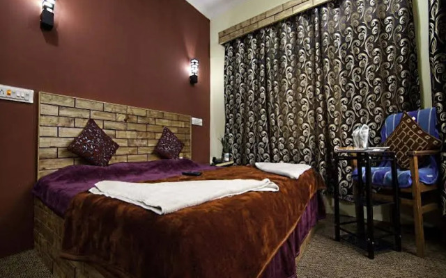 Hotel Kashmir Inn