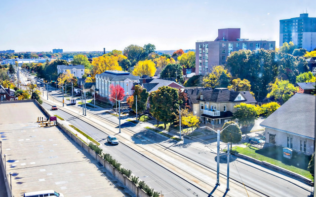 Crowne Plaza Kitchener-Waterloo by IHG