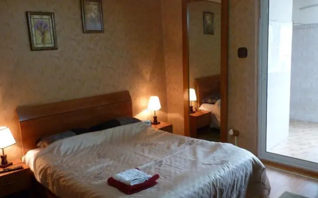 6 Top Suites ApartHotel Faleza Galati