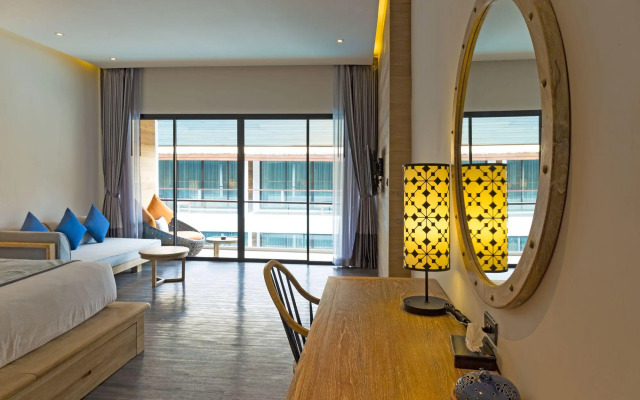 Akira Lipe Resort