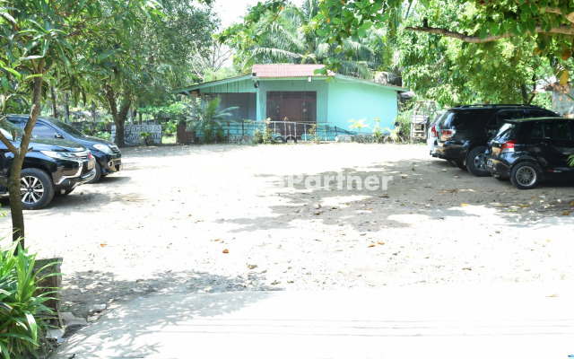 Pringgading Surf Camp RedPartner