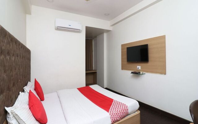 Oyo 22315 Hotel Rajdoot Gaurav