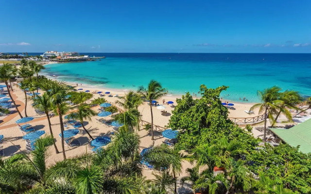 Royal Islander Resort La Plage