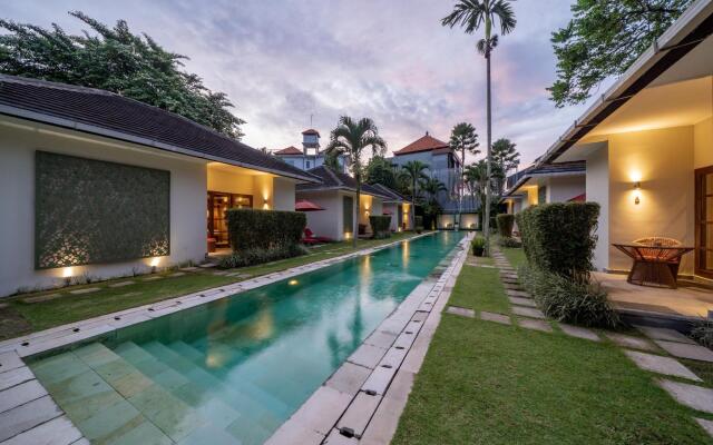 Rouge Bali - Lounge Bar, Villas & Spa