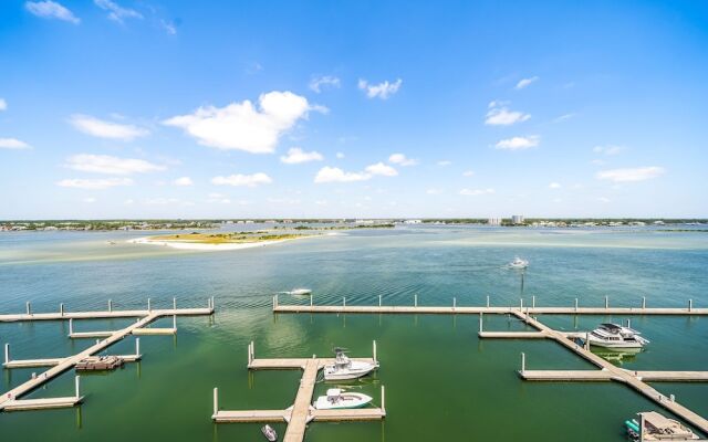 Crb0906 3 Bedroom Condo
