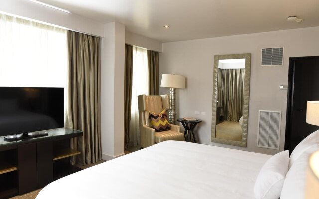 Renaissance Panama City Hotel