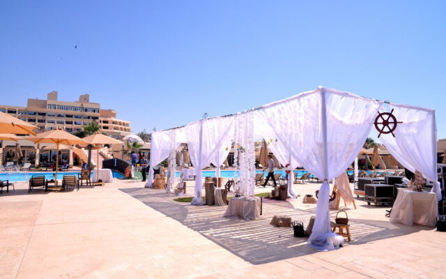 Hilton Borg El Arab