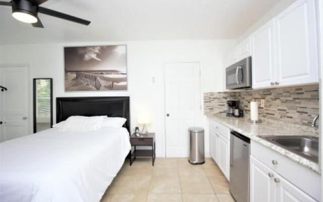 Tropical Getaway Studio-628B