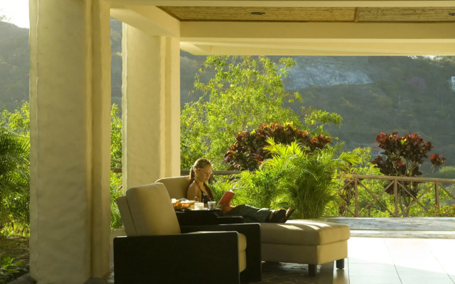 Villas Sol Beach Resort