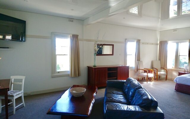 Portsea Hotel