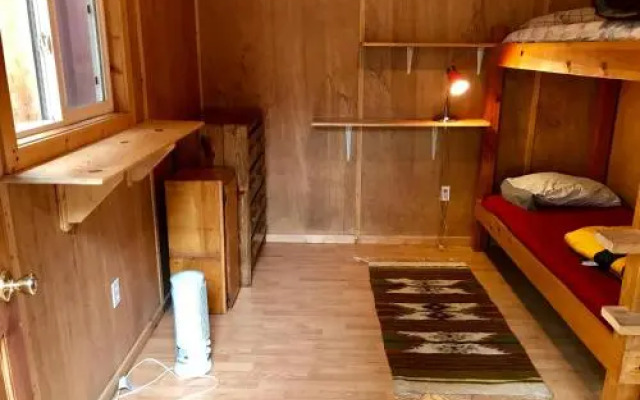 Sven's Basecamp Hostel