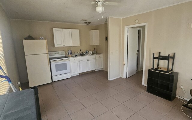 Sebastian Inn and Suites