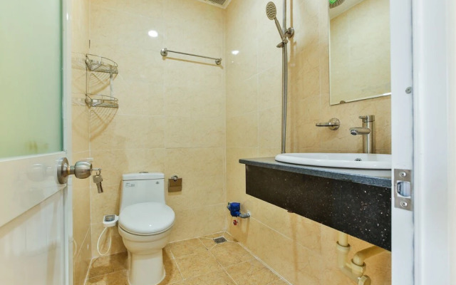 Goldstay 218