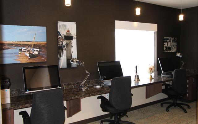 Holiday Inn Express & Suites Cold Lake by IHG