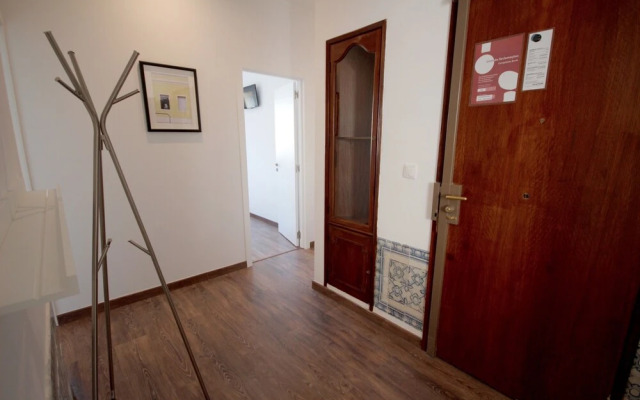 Lisbon Domus 4 by amcf