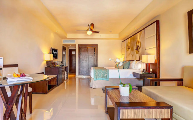 Hideaway at Royalton Punta Cana, An Autograph Collection All Inclusive Resort & Casino – Adults Only