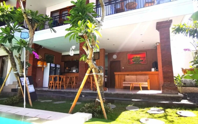 Santi HomeStay