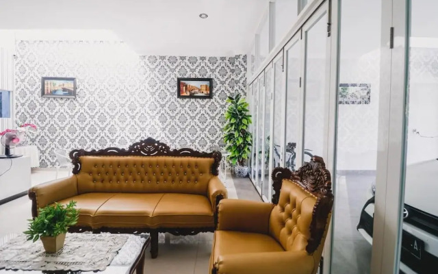 Elton Guest House By RedDoorz