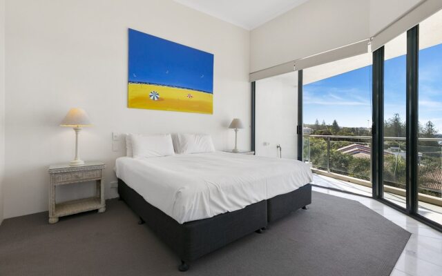 Breathtaking views of Sunshine Beach - Unit 7/21 Park Crescent
