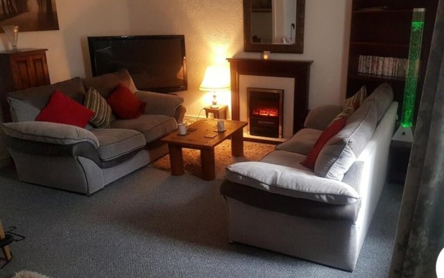 Inviting 2-bed Apartment in Newcastle Upon Tyne