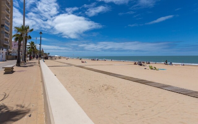 Charming Apartment in Chipiona Near Lighthouse