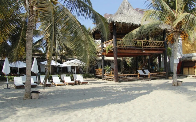 Hotel Del Wawa Beach Front