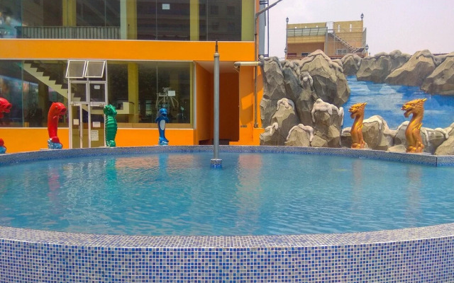 Fully Furnished 2BR at Teluk Intan Apartment