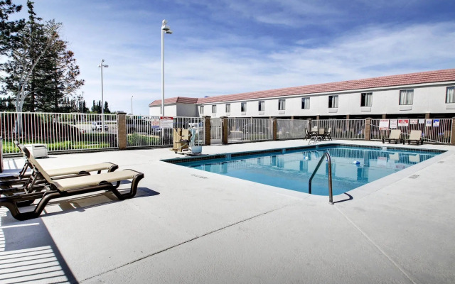 Motel 6 Ogden Riverdale