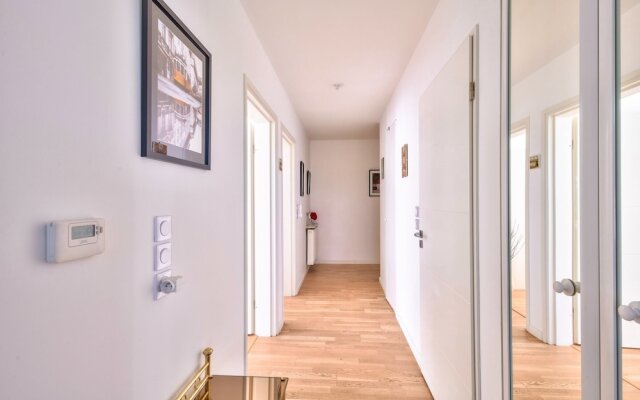 Pleasant and Comfortable 3-room Apartment