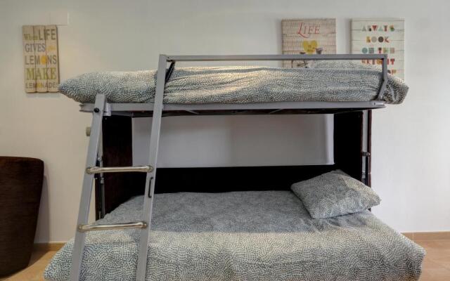071 - Beachside Studio Perfect for a Family Getaway