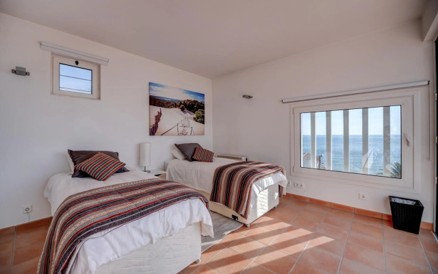 The Fantastic Beach House of Luz