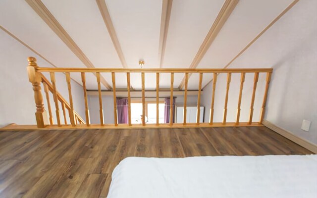 Pyeongchang Daegwanhillhouse Pension