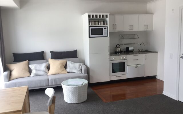QV Viaduct Apartment