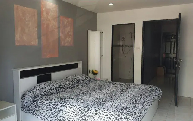 Desire Guesthouse Patong