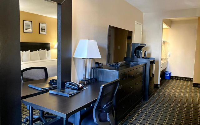Stanford Inn & Suites Anaheim