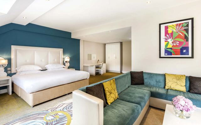 The Daffodil Hotel