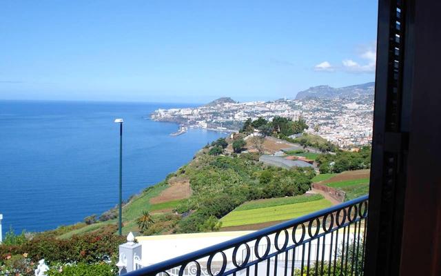 Villa with 3 Bedrooms in Funchal, with Wonderful Sea View, Private Pool, Furnished Terrace - 3 Km From the Beach