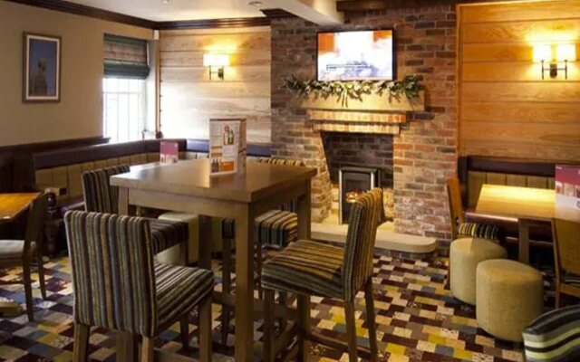 Premier Inn Halifax South