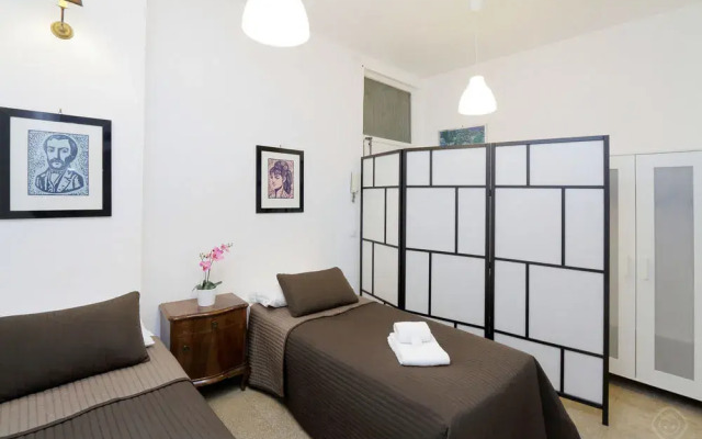 Vatican - WR Apartments